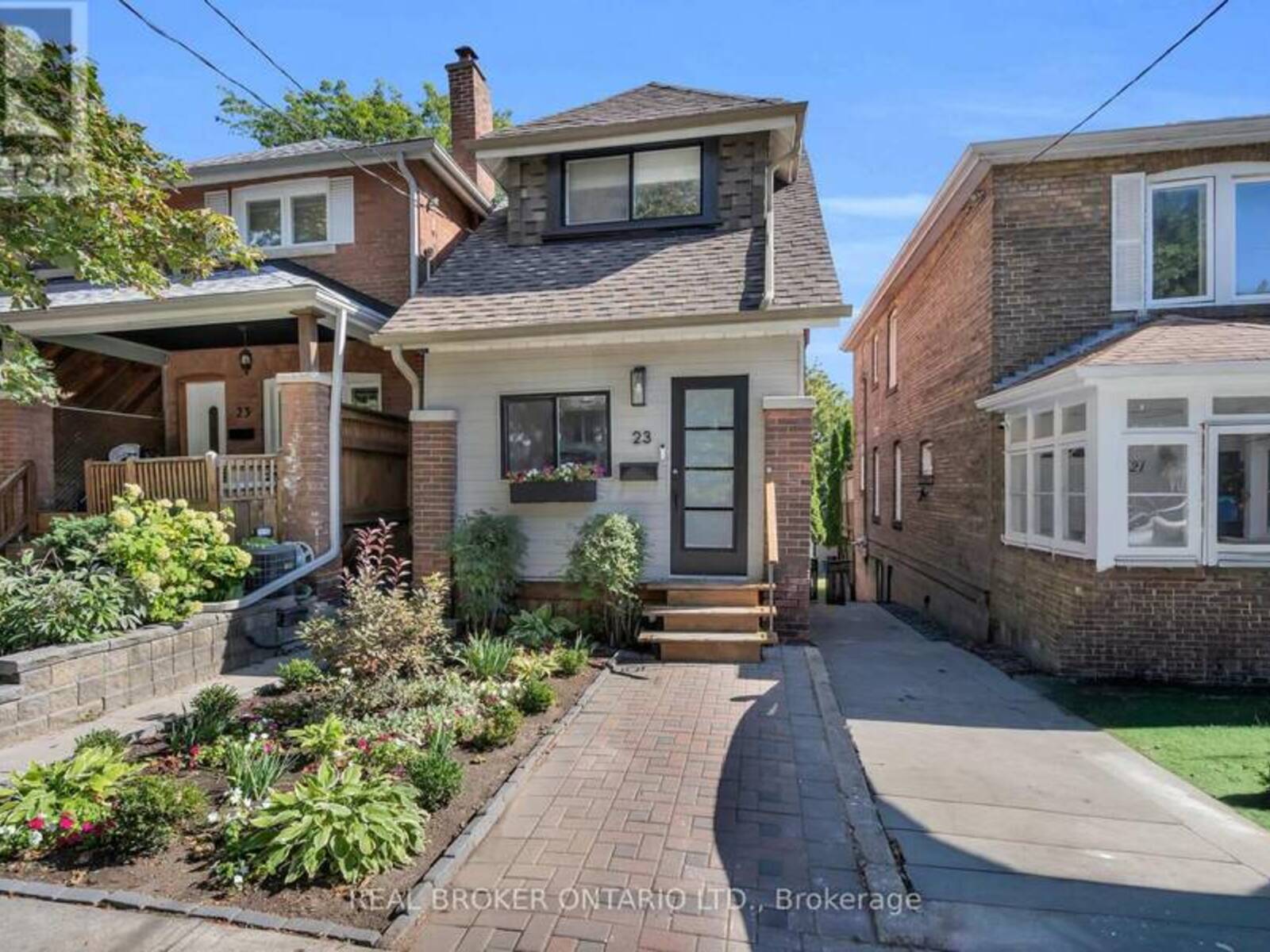 23 ALDRIDGE AVENUE, Toronto, Ontario M4C 3W3