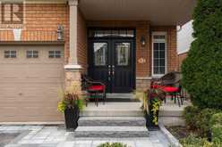 53 TUDOR CRESCENT | Barrie Ontario | Slide Image Two