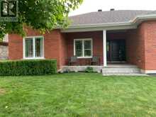 1228 INNWOOD AVENUE | Cornwall Ontario | Slide Image Two