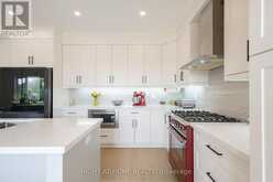 34 HAMPSHIRE PLACE | Hamilton Ontario | Slide Image Fifteen