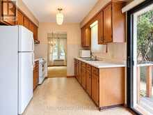 21 CROYDON DRIVE | St. Catharines Ontario | Slide Image Eleven