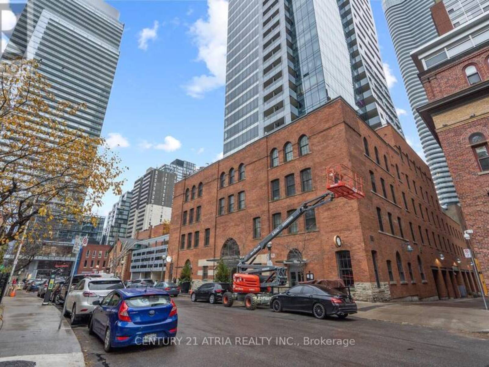207 - 5 ST JOSEPH STREET, Toronto, Ontario M4Y 1J6