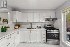 32 - 1 WOOTTEN WAY S | Markham Ontario | Slide Image Four