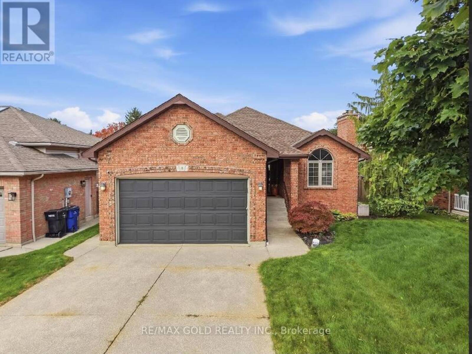 8 GARDEN PATH, Chatham, Ontario N7L 5L5