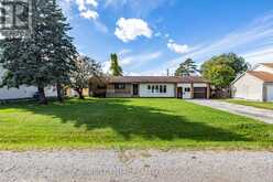 64 CANAL STREET | Georgina Ontario | Slide Image Four