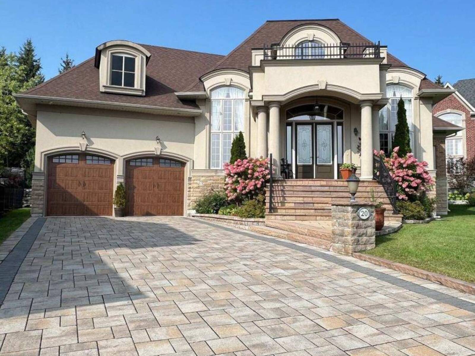 20 AUBRIETIA COURT, Richmond Hill, Ontario L4E 2R3