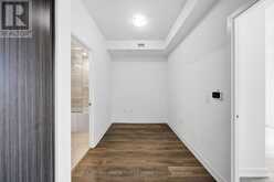 907 - 10 HONEYCRISP CRESCENT | Vaughan Ontario | Slide Image Nineteen