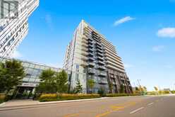 907 - 10 HONEYCRISP CRESCENT | Vaughan Ontario | Slide Image Three