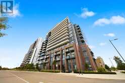 907 - 10 HONEYCRISP CRESCENT | Vaughan Ontario | Slide Image Four