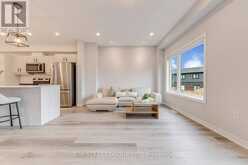 55 SENTINEL LANE | Hamilton Ontario | Slide Image Twelve