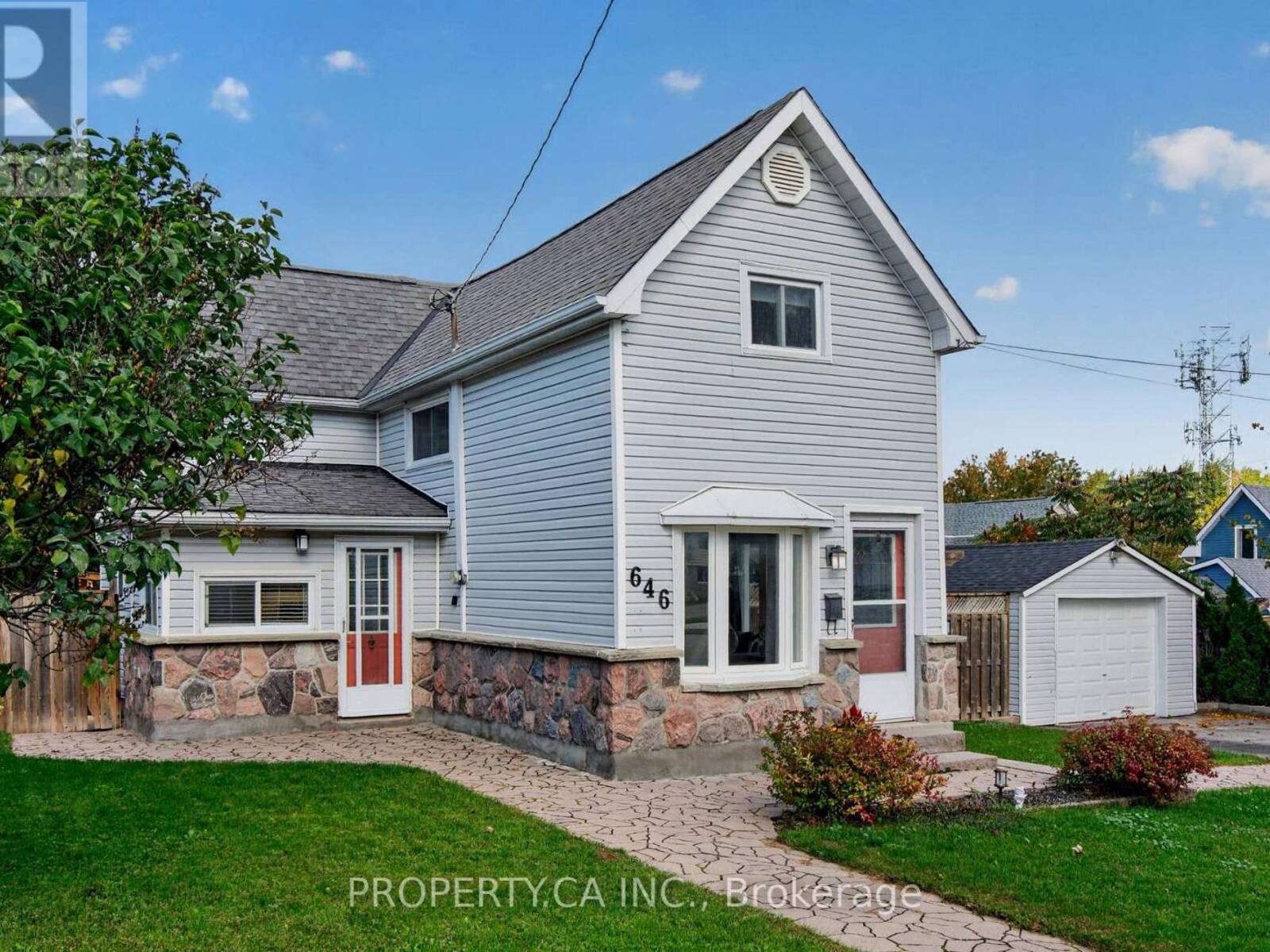 646 VICTORIA STREET, Midland, Ontario L4R 1A7