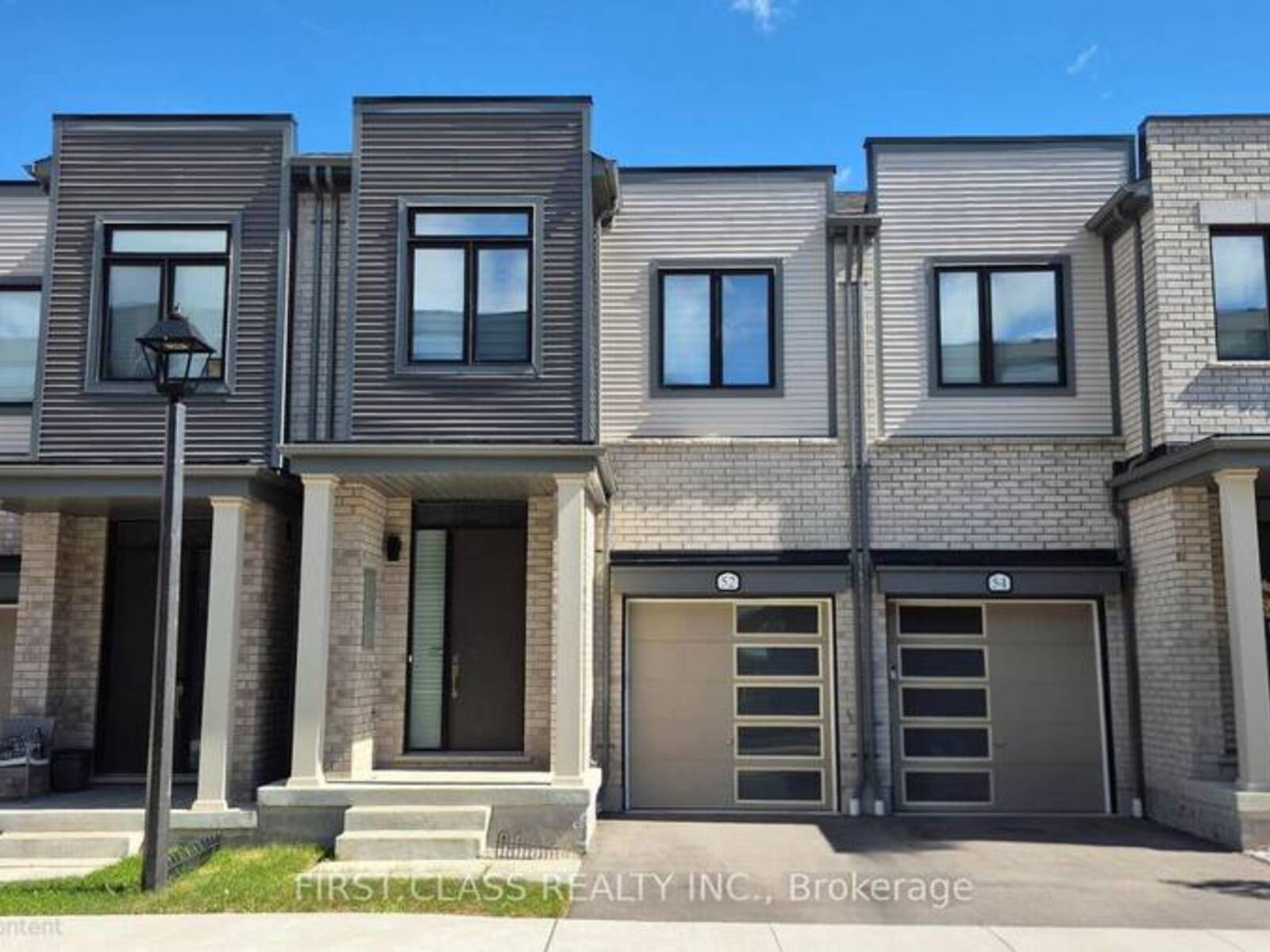 52 SORBARA WAY, Whitby, Ontario L1M 0M4