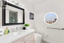 136 ROLLINGHILL ROAD | Richmond Hill Ontario | Slide Image Thirty-two