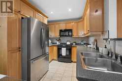 28 FINSBURY CRESCENT | Toronto Ontario | Slide Image Fifteen