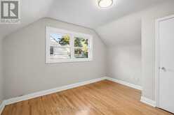 28 FINSBURY CRESCENT | Toronto Ontario | Slide Image Eighteen