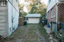 28 FINSBURY CRESCENT | Toronto Ontario | Slide Image Thirty-three