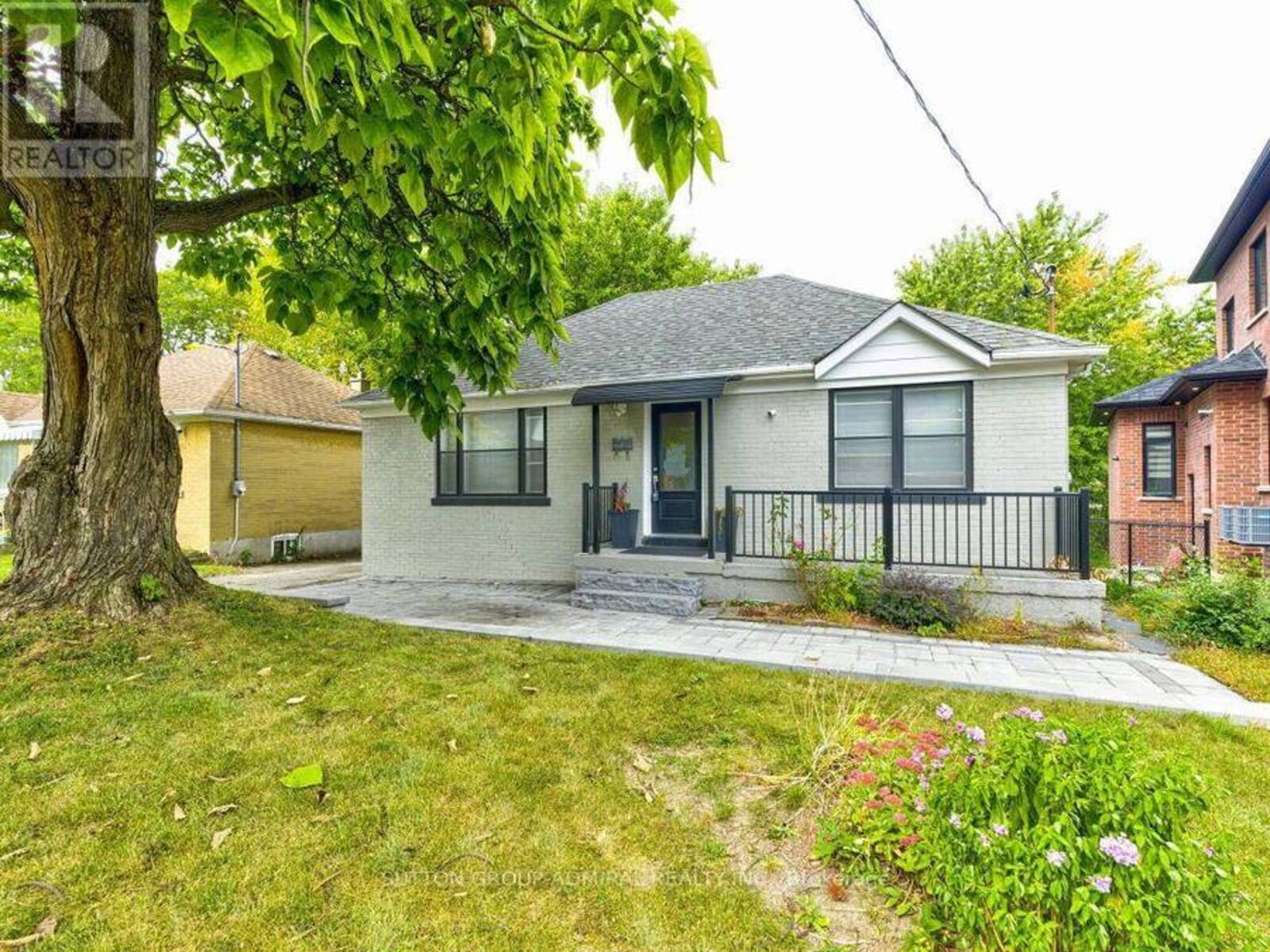 56 LOVILLA BOULEVARD, Toronto, Ontario M9M 1C5