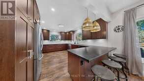 1355 WOODBURN ROAD | Hamilton Ontario | Slide Image Thirteen