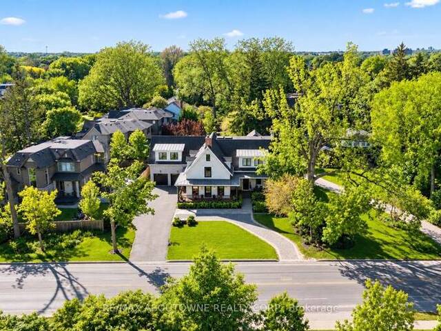 489 LAKESHORE ROAD W Oakville Ontario, L6K 1G4 - 4 Bedrooms Home For Sale