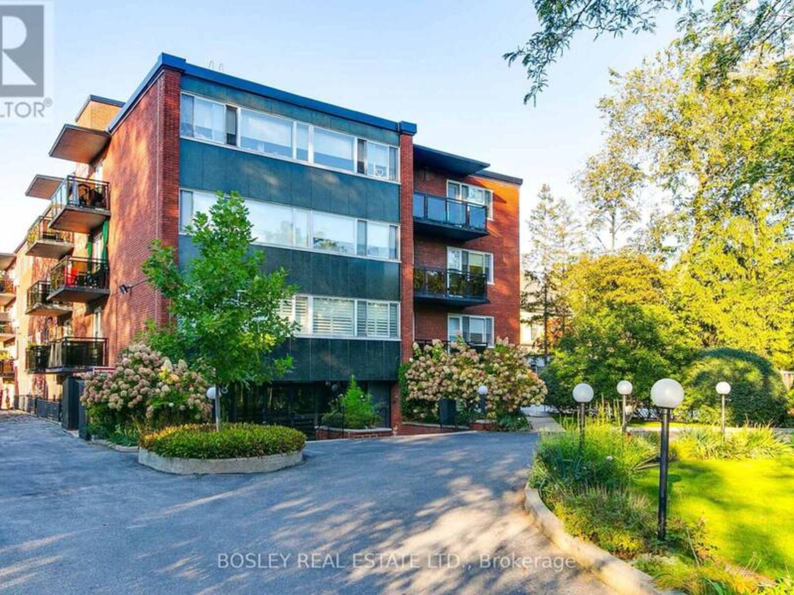 404 - 158 CRESCENT ROAD, Toronto, Ontario M4W 1V2