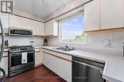 222 BISCAYNE BOULEVARD | Georgina Ontario | Slide Image Nine