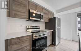 13 MAGNOLIA LANE | Barrie Ontario | Slide Image Twelve