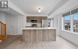 13 MAGNOLIA LANE | Barrie Ontario | Slide Image Nine