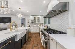 89 HOLYROOD AVENUE | Oakville Ontario | Slide Image Twelve