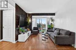 441 - 18 MONDEO DRIVE | Toronto Ontario | Slide Image Ten