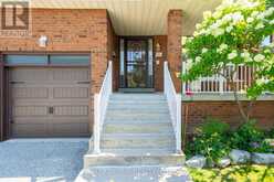 11 TIMBER LANE | Vaughan Ontario | Slide Image Two