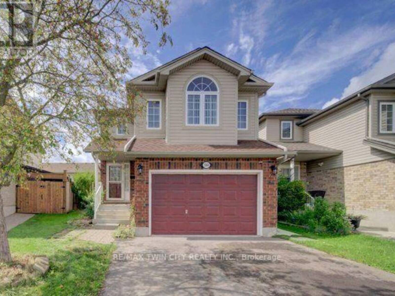 1064 COPPER LEAF CRESCENT, Kitchener, Ontario N2E 3W4