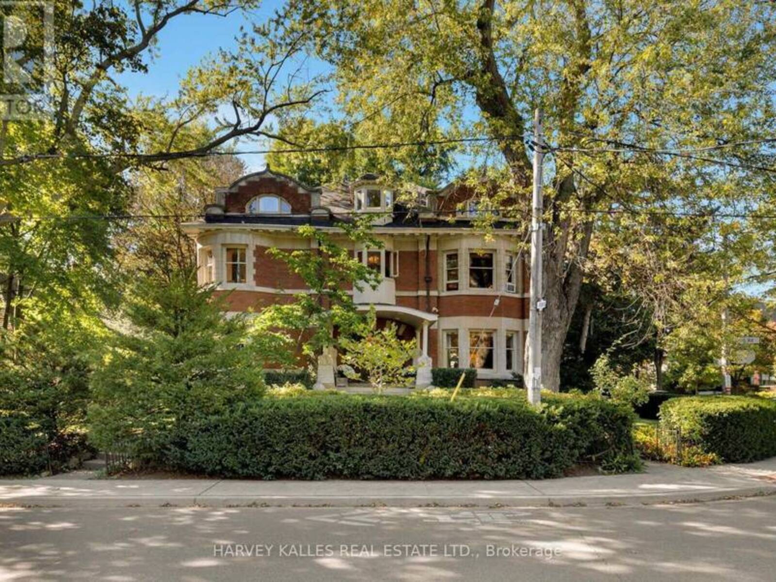 114 GLEN ROAD, Toronto, Ontario M4W 2V9