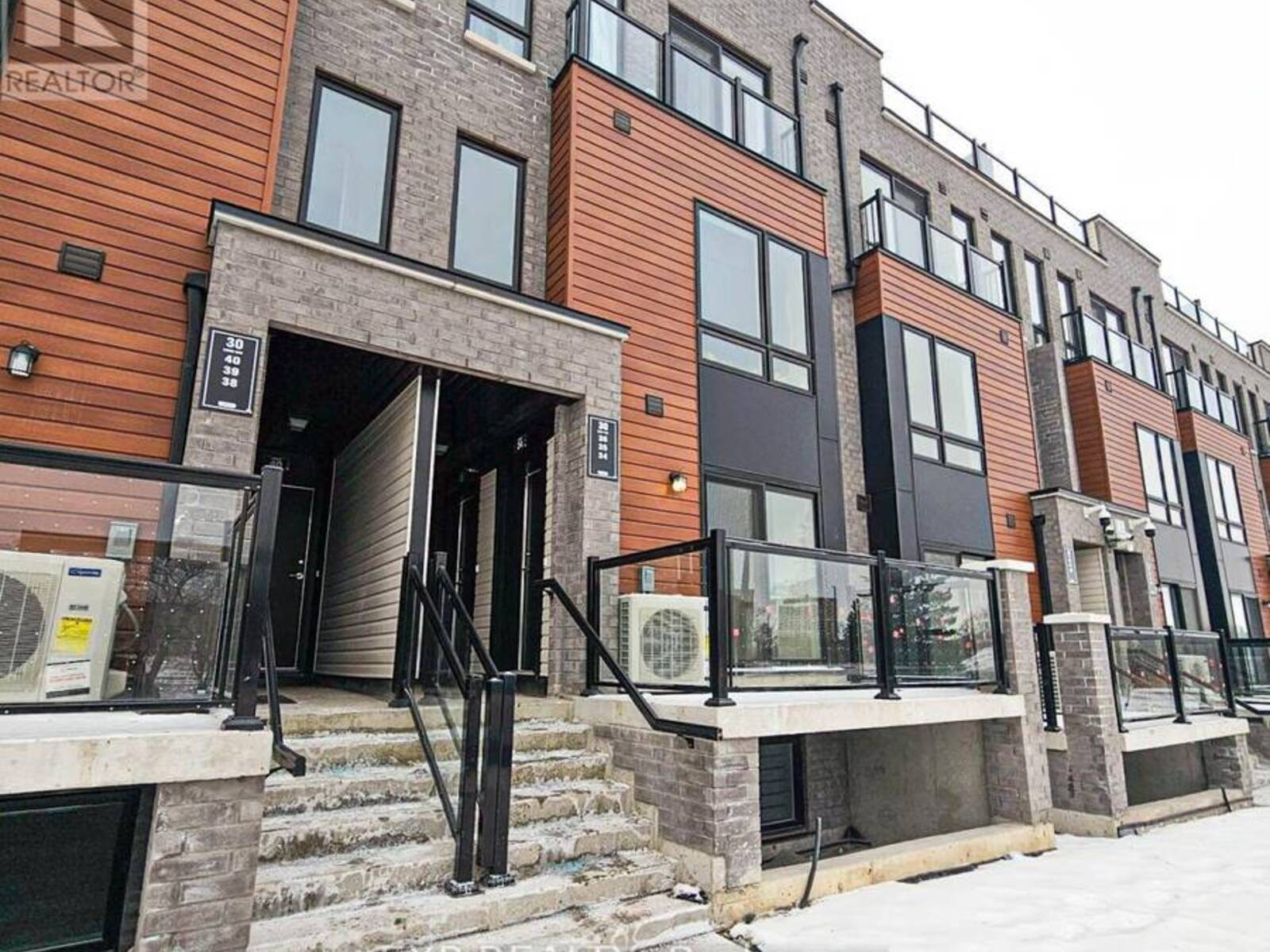 34 - 30 LIBEN WAY, Toronto, Ontario M1B 0E8