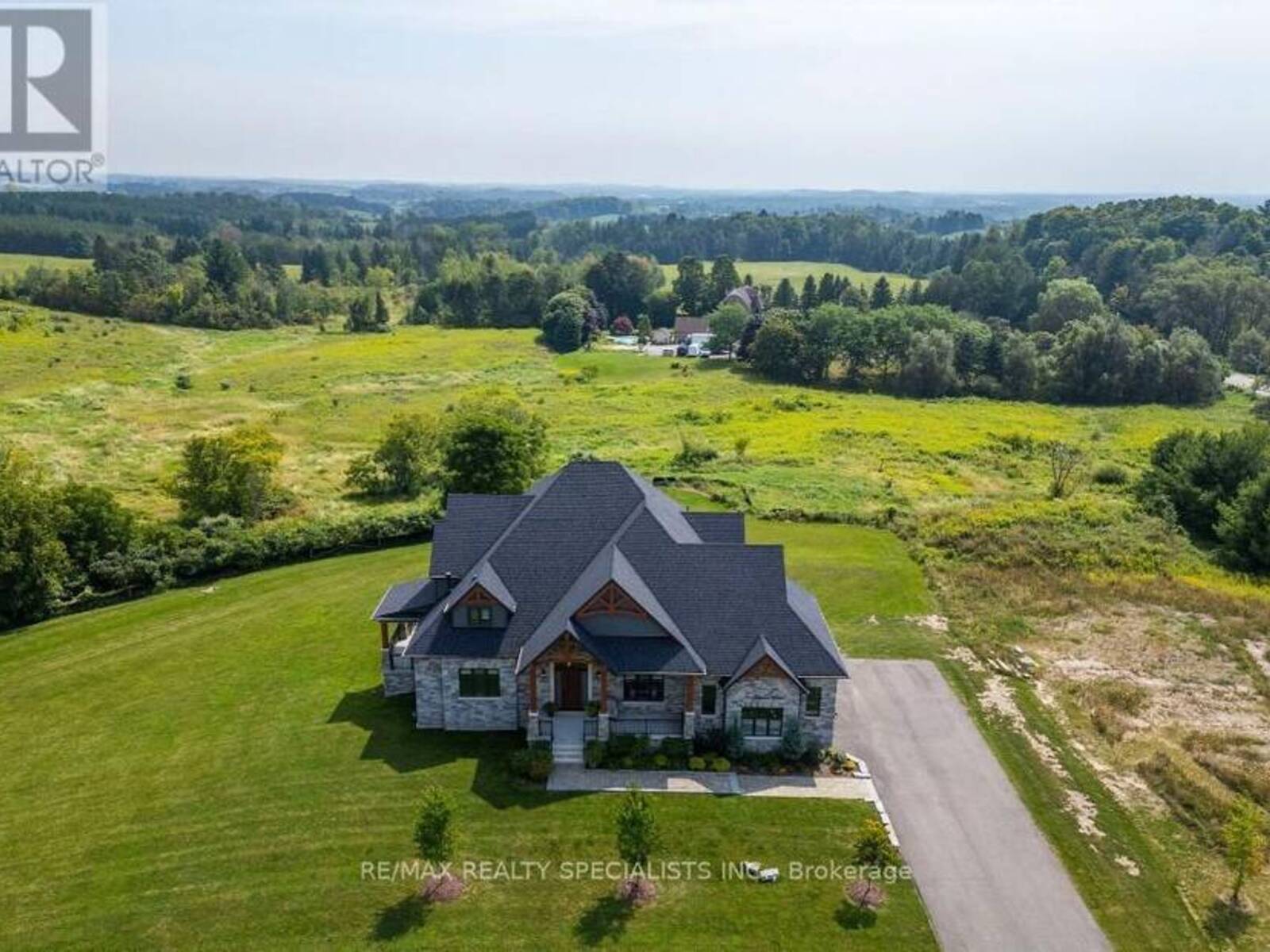 31 FERRARA DRIVE, Caledon, Ontario L7E 4L5