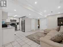 228 ROSEMOUNT AVENUE | Toronto Ontario | Slide Image Twenty-two