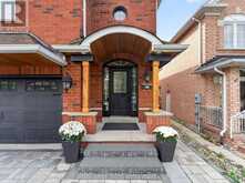 228 ROSEMOUNT AVENUE | Toronto Ontario | Slide Image Three
