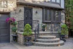 4009 BLOOR STREET W | Toronto Ontario | Slide Image Five
