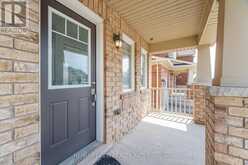 1071 SAVOLINE BOULEVARD | Milton Ontario | Slide Image Three