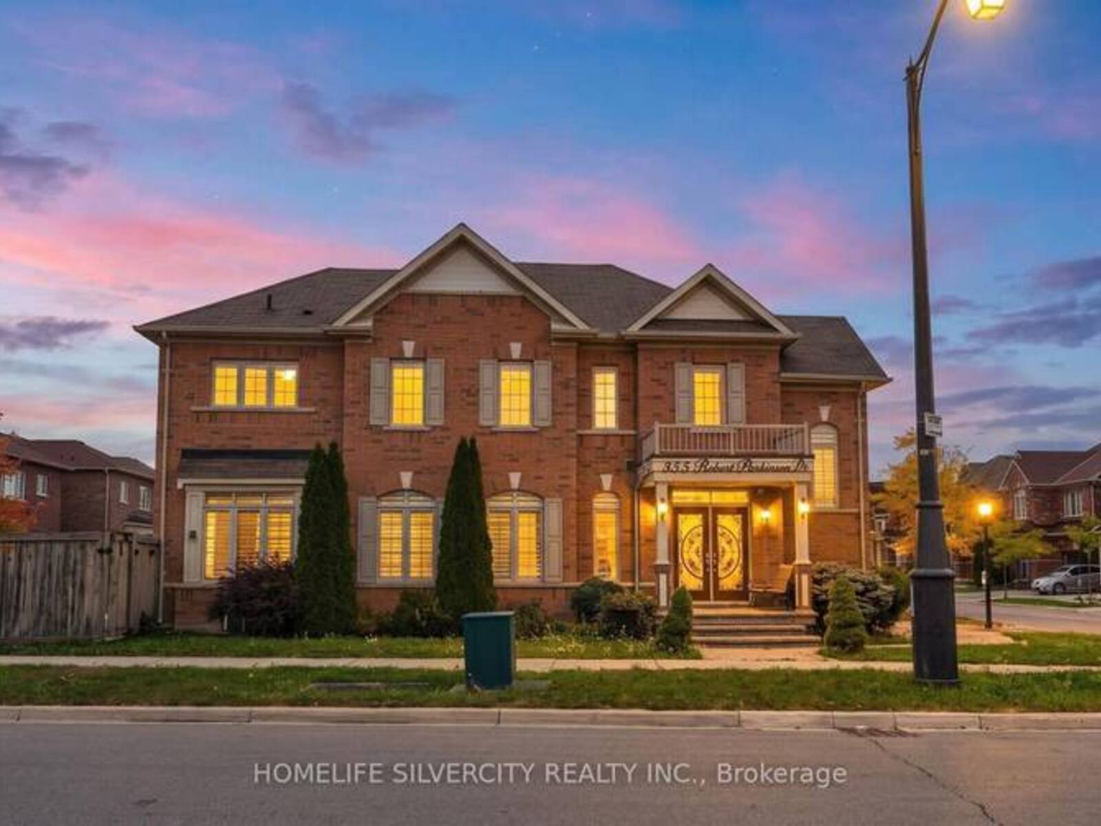 355 ROBERT PARKINSON DRIVE, Brampton, Ontario L7A 0G1