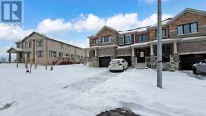 38 LONSDALE ROAD | Caledonia Ontario | Slide Image Three