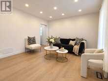 136 GRANDVIEW AVENUE | Markham Ontario | Slide Image Three