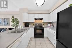 721 - 3 ELLESMERE STREET | Richmond Hill Ontario | Slide Image Seventeen