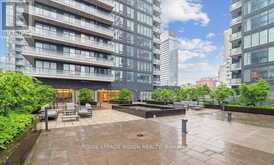 115 BLUE JAYS WAY STREET | Toronto Ontario | Slide Image Nine