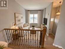 10 - 23 OBSERVATORY LANE | Richmond Hill Ontario | Slide Image Three
