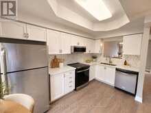 10 - 23 OBSERVATORY LANE | Richmond Hill Ontario | Slide Image Five