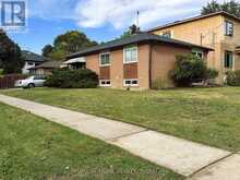 19 UPMINSTER CRESCENT | Toronto Ontario | Slide Image Three