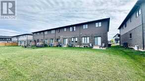 89 ACACIA ROAD | Fonthill Ontario | Slide Image Thirty-nine