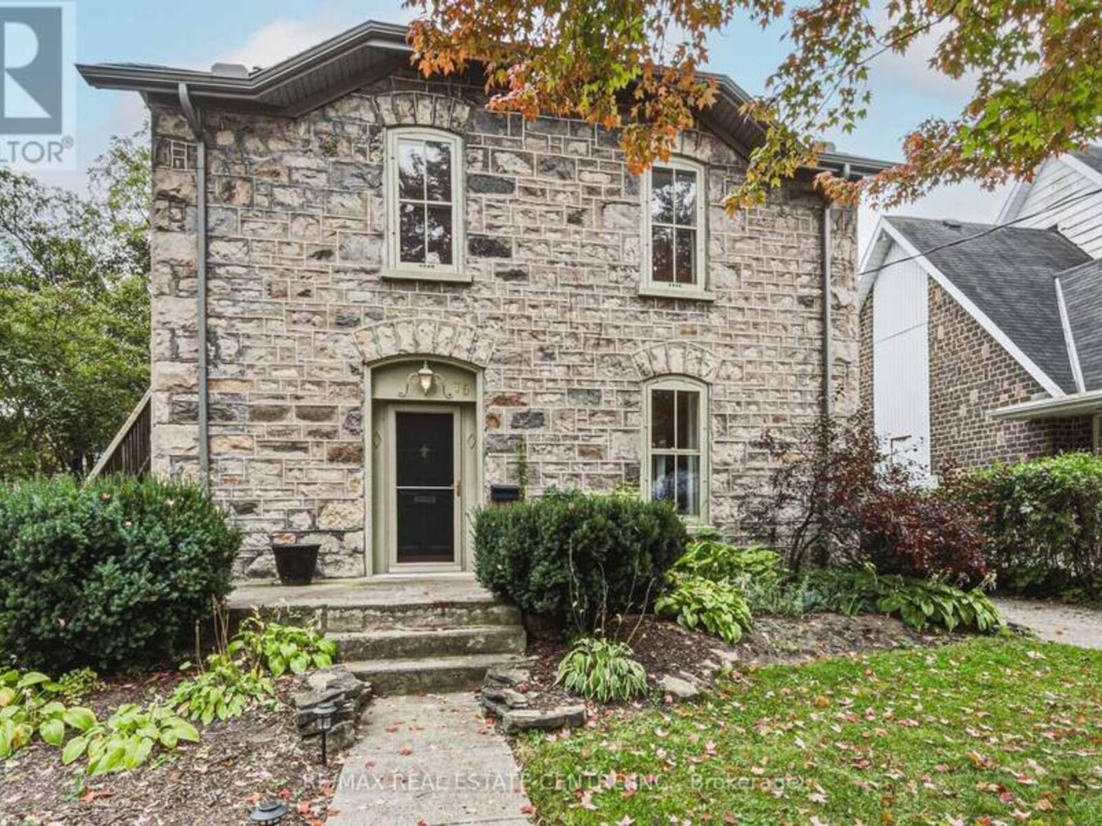 75 POLLOCK AVENUE, Cambridge, Ontario N1R 2B4