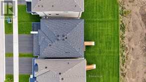 51 GRETZKY AVENUE | Barrie Ontario | Slide Image Four
