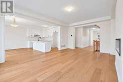82 GRETZKY AVENUE | Barrie Ontario | Slide Image Twelve